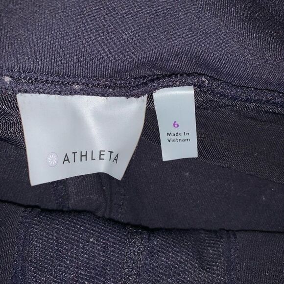 Athleta black size 6 Athleisure comfortable workout pants - Picture 2 of 3